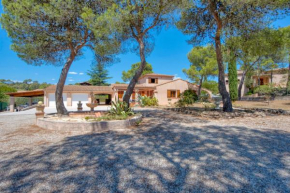 Mas provençal - Vue sur le rocher de Roquebrune